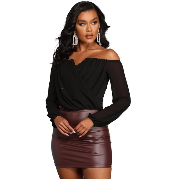 Windsor Black Off-Shoulder Blouse - Picture 1 of 9